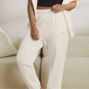 Alo yoga bone accolade sweatpants S